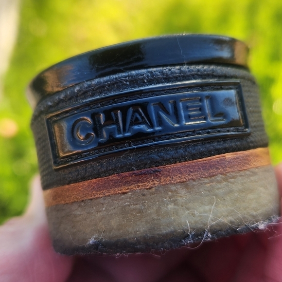 RARE VINTAGE CHANEL SANDALS - Picture 4 of 14
